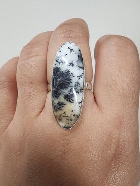 Sz 7.5-8 Resin Dendritic Agate/Opal-look Oval Statement Ring Boho White Black